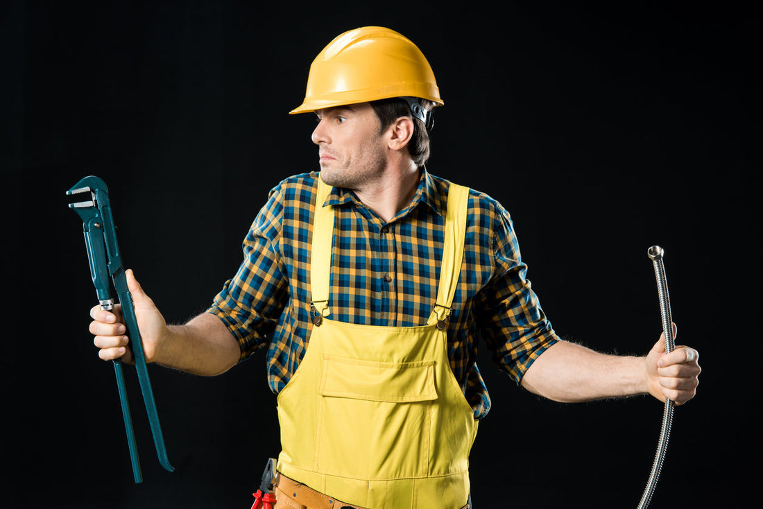 Problem med byggfirman? Guide vid fel i entreprenad & badrumsrenovering